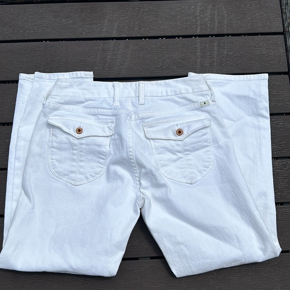 Women’s lucky white sweet, jean crop size 4/27 - Picture 3 of 5